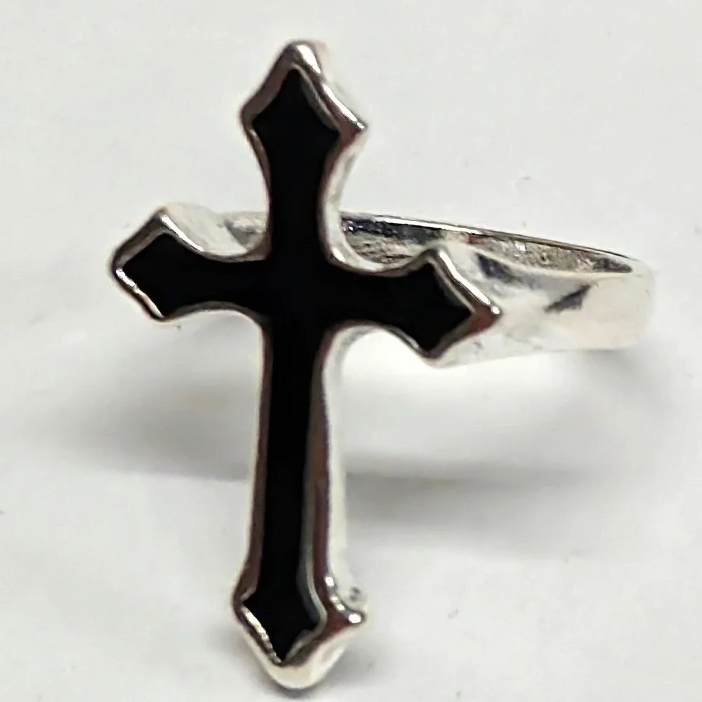 New Cross Ring Big PLus Size‎ 9 Silver Tone Black Enamel Gothic Enamel Statement